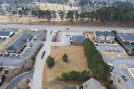 605 Squires Point image 2