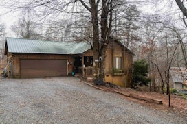 337 Woodsong Drive image 2
