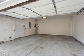 704 Chesterfield Court image 30
