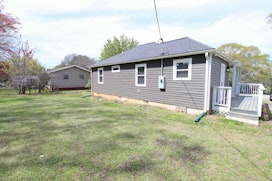 140 Anderson Drive image 32